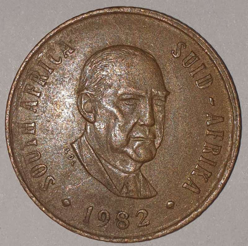 1982 - 2 CENT COIN (TWO CENT COIN) - RSA - BRONZE - KM#83 - BILINGUAL LEGEND - WILDEBEEST